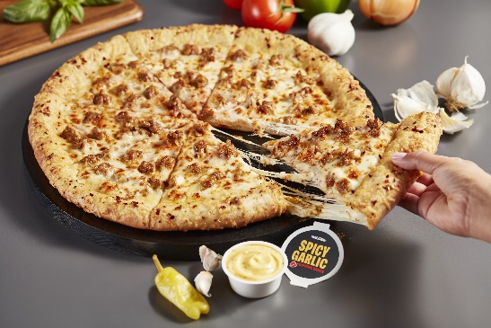 Spicy Garlic Epic Stuffed Crust Pizza